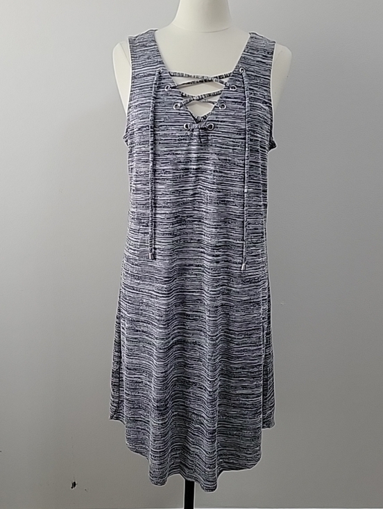 torrid Dresses & Skirts - Torrid Size 1X Gray Space Dye V- Neck Knit Lace Up Neck Sleeveless Shift Dress 1